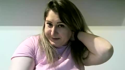 cristina20021991 online show from October 25, 2025, 9:31 pm