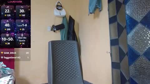 cristinamontiel74 online show from January 18, 2025, 7:15 pm