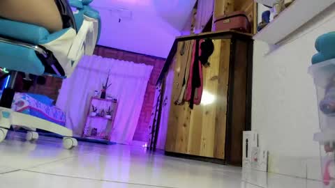 Snapshot of cristinavanegas chatting on May 6, 2026, 11:21 pm Julieta online show from May 6, 2026, 11:21 pm