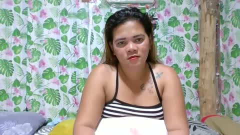 Snapshot of cristine316 chatting on February 19, 2025, 10:23 am cristine316 online show from February 19, 2025, 10:23 am