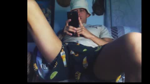 criistofer online show from September 12, 2025, 3:28 am