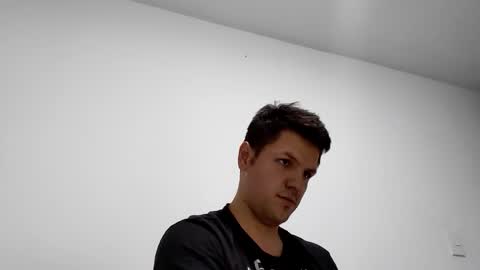 cristopher3042 online show from February 25, 2025, 11:00 pm