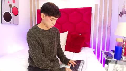 Cristopher  online show from March 12, 2026, 8:37 pm