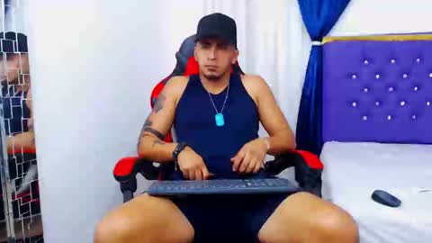 Snapshot of cristophertompson chatting on December 2, 2024, 3:36 pm Say me Cris online show from December 2, 2024, 3:36 pm