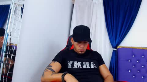 Snapshot of cristophertompson chatting on December 7, 2024, 1:36 am Say me Cris online show from December 7, 2024, 1:36 am