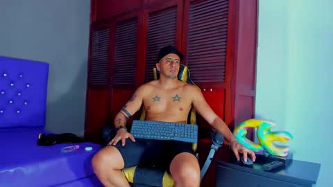 Snapshot of cristophertompson chatting on January 2, 2025, 3:51 pm Say me Cris online show from January 2, 2025, 3:51 pm