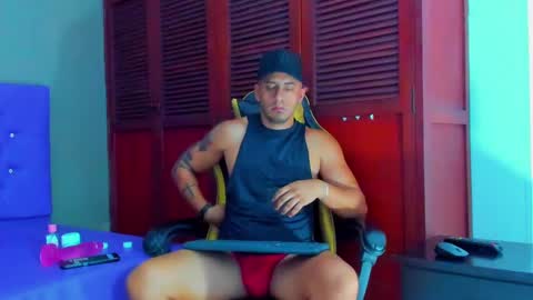 Snapshot of cristophertompson chatting on January 25, 2025, 10:51 am Say me Cris online show from January 25, 2025, 10:51 am