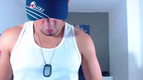 Snapshot of cristophertompson chatting on March 9, 2025, 1:25 am Say me Cris online show from March 9, 2025, 1:25 am