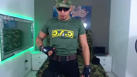 Snapshot of cristophertompson chatting on March 12, 2025, 3:13 am Say me Cris online show from March 12, 2025, 3:13 am