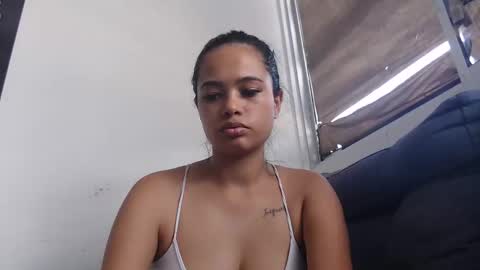 Cristtal  2 online show from November 3, 2025, 8:32 pm