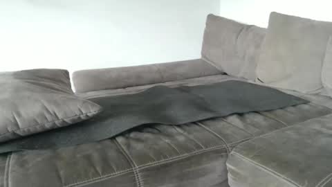 crisup1980 online show from December 20, 2025, 12:45 pm