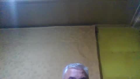Snapshot of crmperez chatting on February 18, 2025, 1:32 am crmperez online show from February 18, 2025, 1:32 am