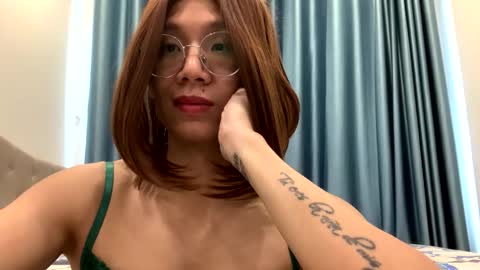 Snapshot of crossdresseranna chatting on May 29, 2026, 3:37 am Anna online show from May 29, 2026, 3:37 am