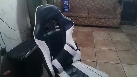 crossdressernola504 online show from January 20, 2025, 1:00 pm