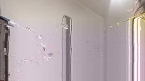 crowenick49 online show from November 23, 2025, 1:33 pm