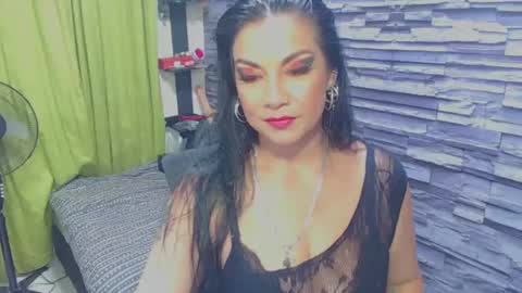 cruela_deviil online show from February 26, 2025, 11:48 pm