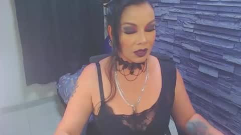 cruela_deviil online show from October 24, 2025, 2:08 am