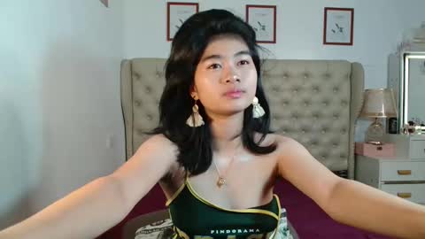 Snapshot of cruella_summer601 chatting on September 16, 2025, 5:25 pm Im CruellaDont forget to follow me online show from September 16, 2025, 5:25 pm