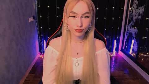 crybambi online show from March 17, 2026, 7:33 am