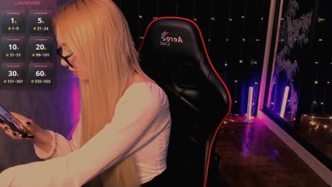 crybambi online show from April 4, 2026, 7:39 am