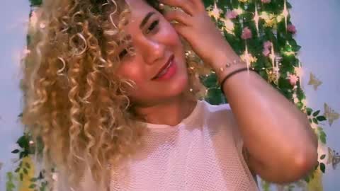 crysrus online show from December 26, 2024, 1:51 am