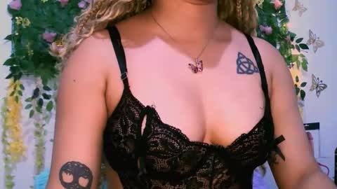 crysrus online show from September 20, 2025, 1:28 am