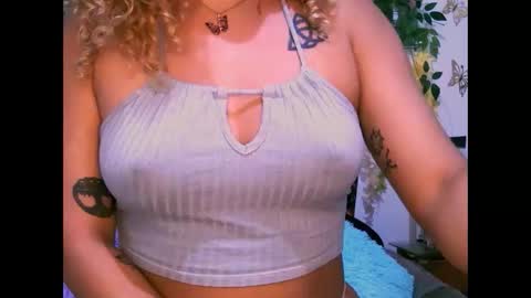 crysrus online show from October 11, 2025, 1:38 am