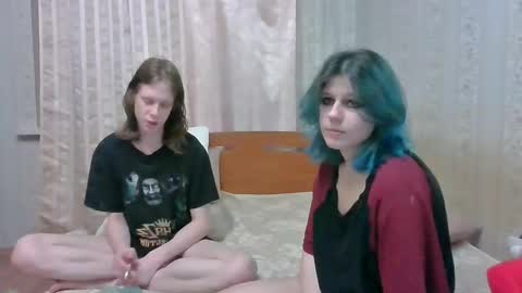 Snapshot of crystal_porn_love chatting on December 11, 2024, 9:45 pm Crystal and Marcl online show from December 11, 2024, 9:45 pm