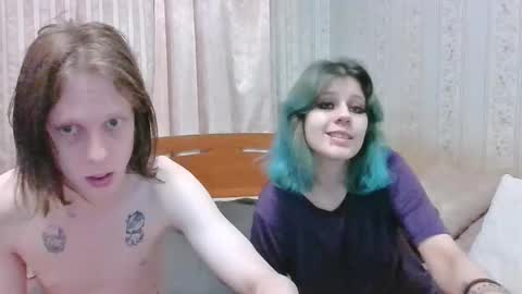 Snapshot of crystal_porn_love chatting on December 21, 2024, 12:42 am Crystal and Marcl online show from December 21, 2024, 12:42 am