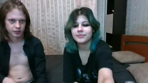 Snapshot of crystal_porn_love chatting on January 22, 2025, 2:26 am Crystal and Marcl online show from January 22, 2025, 2:26 am