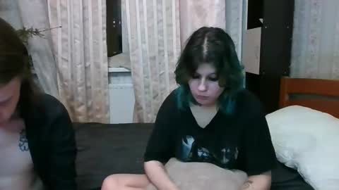 Snapshot of crystal_porn_love chatting on January 22, 2025, 5:26 am Crystal and Marcl online show from January 22, 2025, 5:26 am