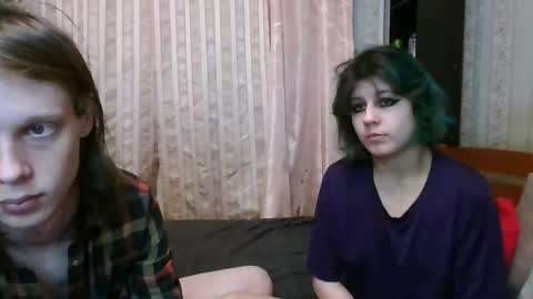 Snapshot of crystal_porn_love chatting on February 4, 2025, 3:44 am Crystal and Marcl online show from February 4, 2025, 3:44 am