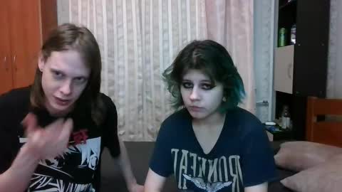 Snapshot of crystal_porn_love chatting on February 6, 2025, 12:00 am Crystal and Marcl online show from February 6, 2025, 12:00 am