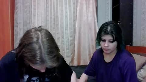 Snapshot of crystal_porn_love chatting on February 28, 2025, 3:59 pm Crystal and Marcl online show from February 28, 2025, 3:59 pm