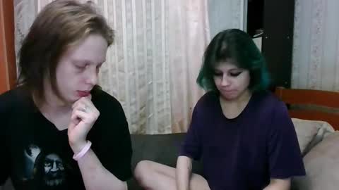 Snapshot of crystal_porn_love chatting on March 1, 2025, 9:40 am Crystal and Marcl online show from March 1, 2025, 9:40 am