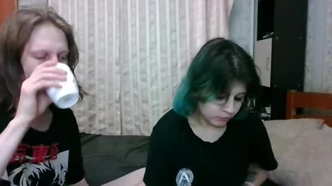 Snapshot of crystal_porn_love chatting on March 10, 2025, 1:01 am Crystal and Marcl online show from March 10, 2025, 1:01 am