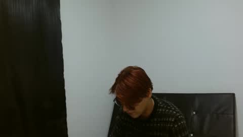 Snapshot of crystal_starx chatting on February 24, 2025, 12:09 am Crystal Blaze online show from February 24, 2025, 12:09 am