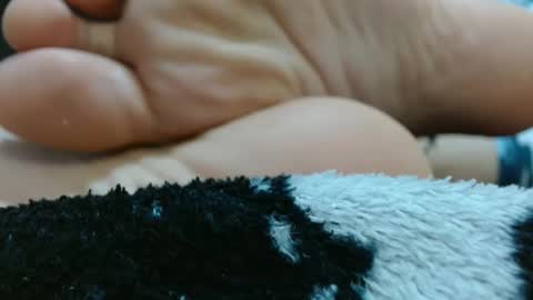 Snapshot of crystal_starx chatting on February 24, 2025, 6:16 am Crystal Blaze online show from February 24, 2025, 6:16 am