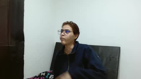 Snapshot of crystal_starx chatting on March 2, 2025, 8:18 pm Crystal Blaze online show from March 2, 2025, 8:18 pm