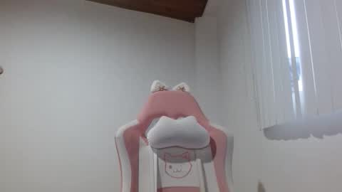 Snapshot of crystal_starx chatting on September 13, 2025, 10:59 am Crystal Blaze online show from September 13, 2025, 10:59 am