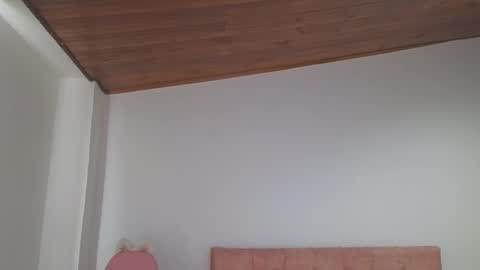 Snapshot of crystal_starx chatting on October 12, 2025, 12:26 pm Crystal Blaze online show from October 12, 2025, 12:26 pm