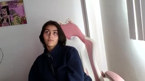 Snapshot of crystal_starx chatting on November 13, 2025, 5:56 pm Crystal Blaze online show from November 13, 2025, 5:56 pm