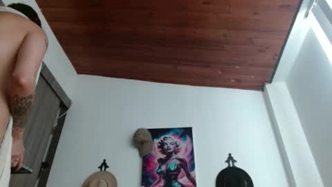 Snapshot of crystal_starx chatting on February 20, 2026, 6:08 pm Crystal Blaze online show from February 20, 2026, 6:08 pm