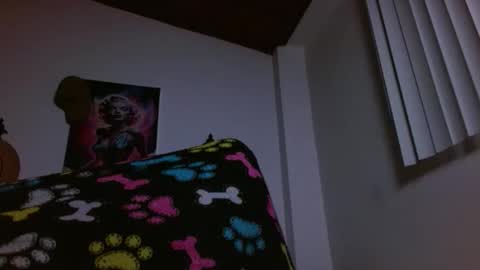 Snapshot of crystal_starx chatting on February 21, 2026, 9:10 am Crystal Blaze online show from February 21, 2026, 9:10 am