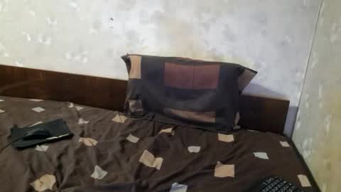 Snapshot of crystal_vibe chatting on March 14, 2026, 12:06 am Crystallax online show from March 14, 2026, 12:06 am