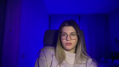 crystalblush01 online show from March 26, 2026, 5:40 pm