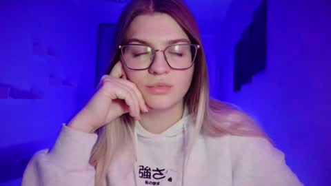 crystalblush01 online show from April 30, 2026, 6:36 pm