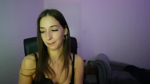 Snapshot of crystalbrunette18 chatting on May 13, 2026, 6:16 pm Crystalbrunette18 online show from May 13, 2026, 6:16 pm