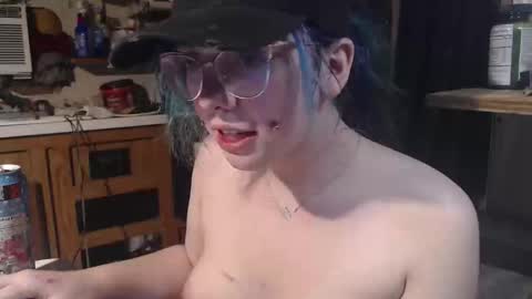 crystalcora online show from January 8, 2026, 5:10 am