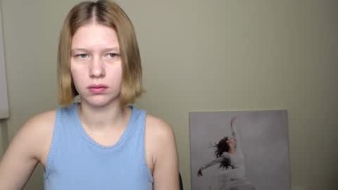 Stella online show from December 5, 2024, 6:54 am